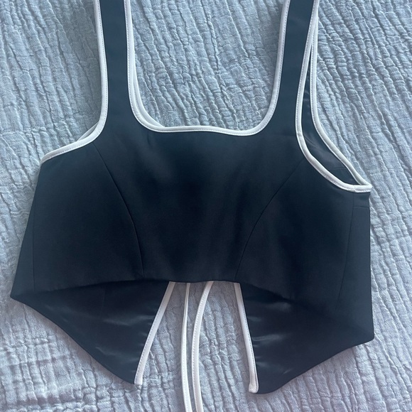 Rumored black and white tie top, size small. Brand new, tags on. - Picture 3 of 4